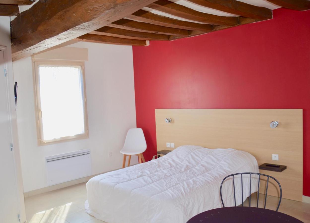 La Petite Maison Appartement 1 Avoine Екстериор снимка